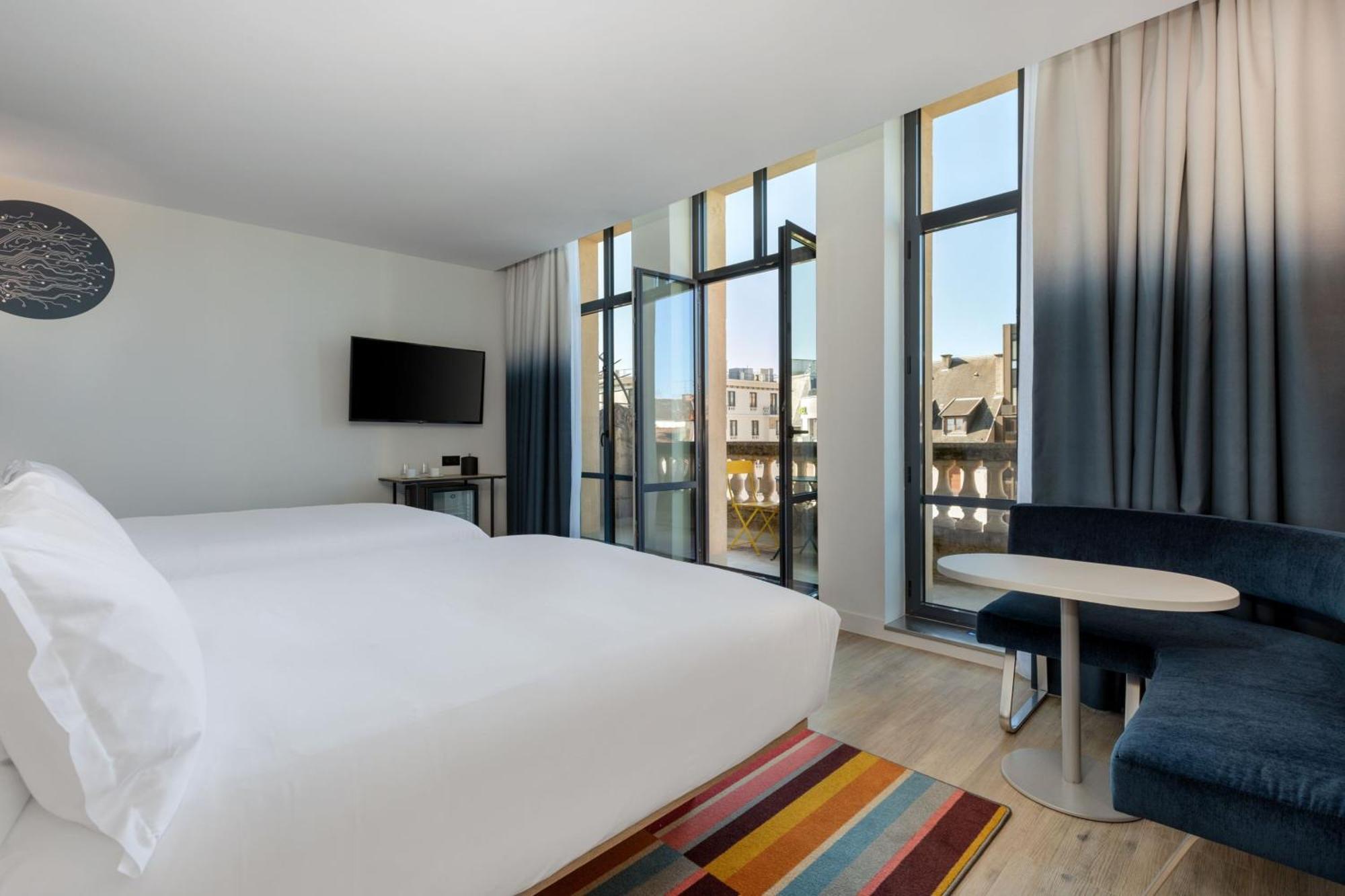 Aloft Hotel Dijon By Marriott Exterior foto