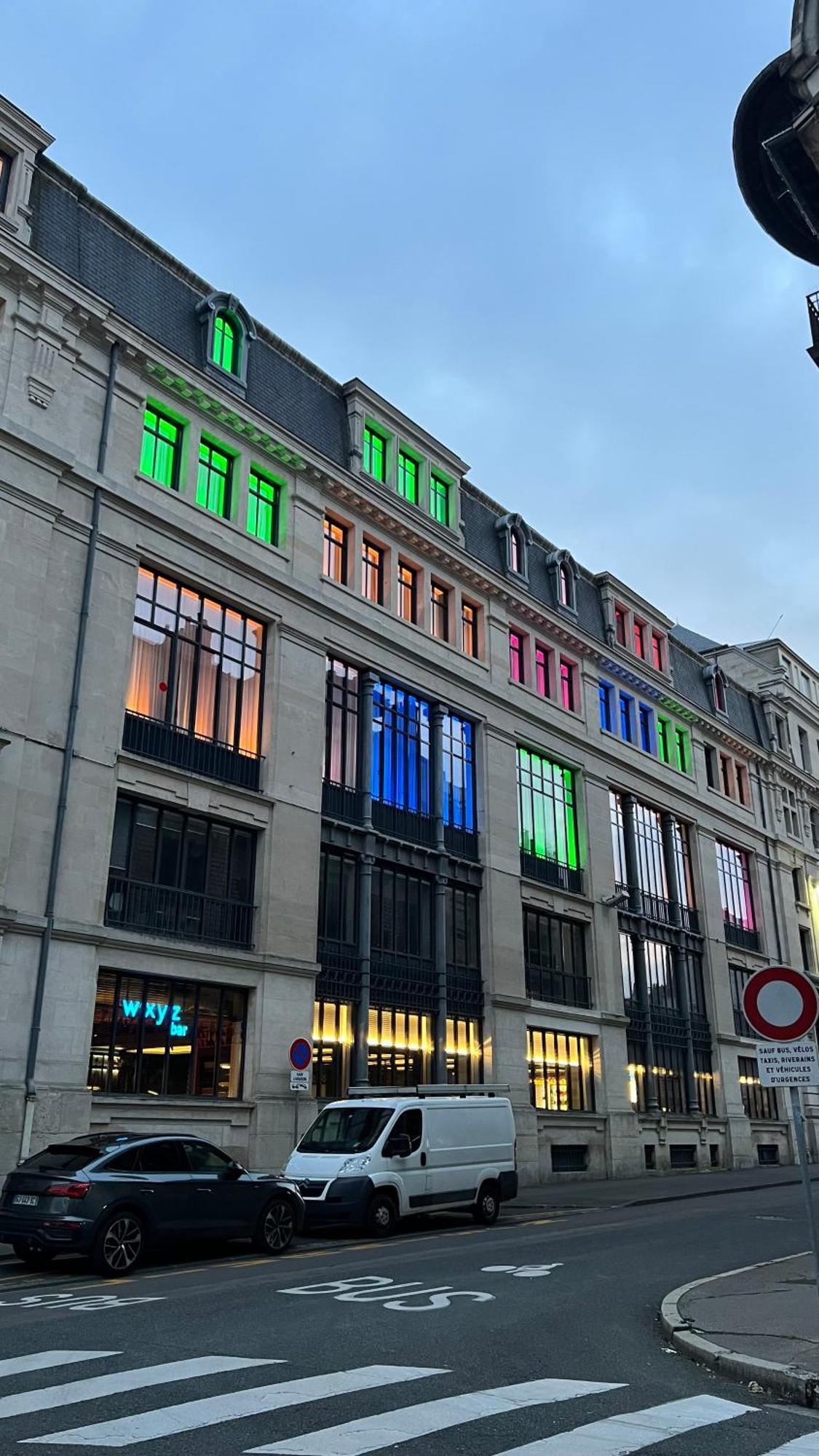 Aloft Hotel Dijon By Marriott Exterior foto